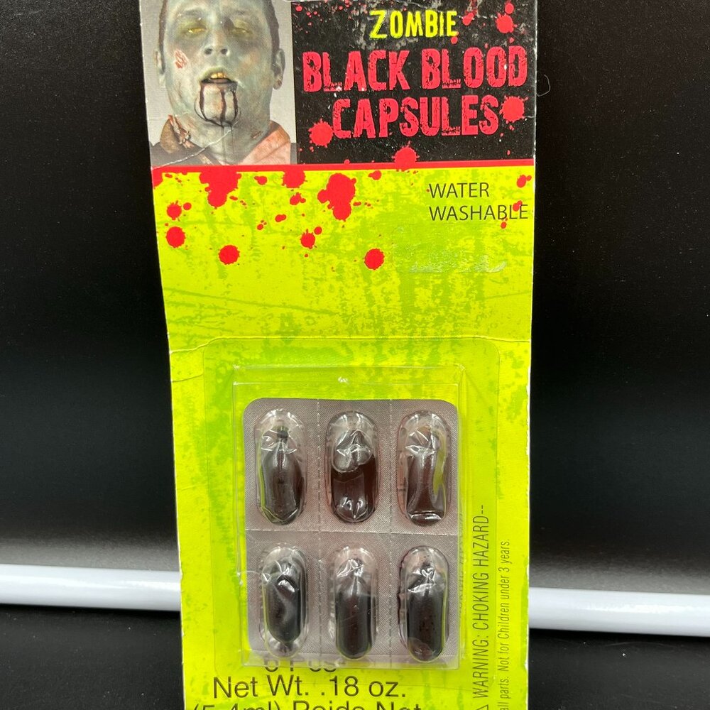 Forum Novelties Zombie Black Blood Capsules